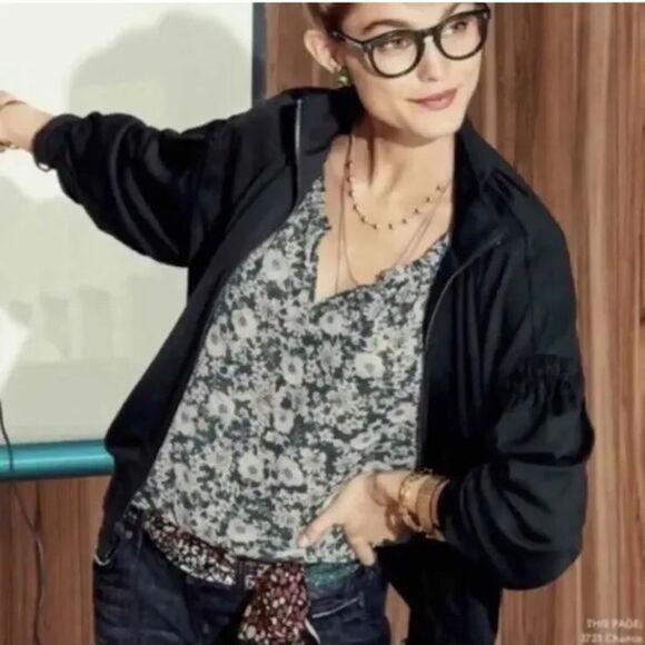 CAbi Green Floral Boho Flowy Peasant Blouse Style 3765 Sz XS - Picture 2 of 8